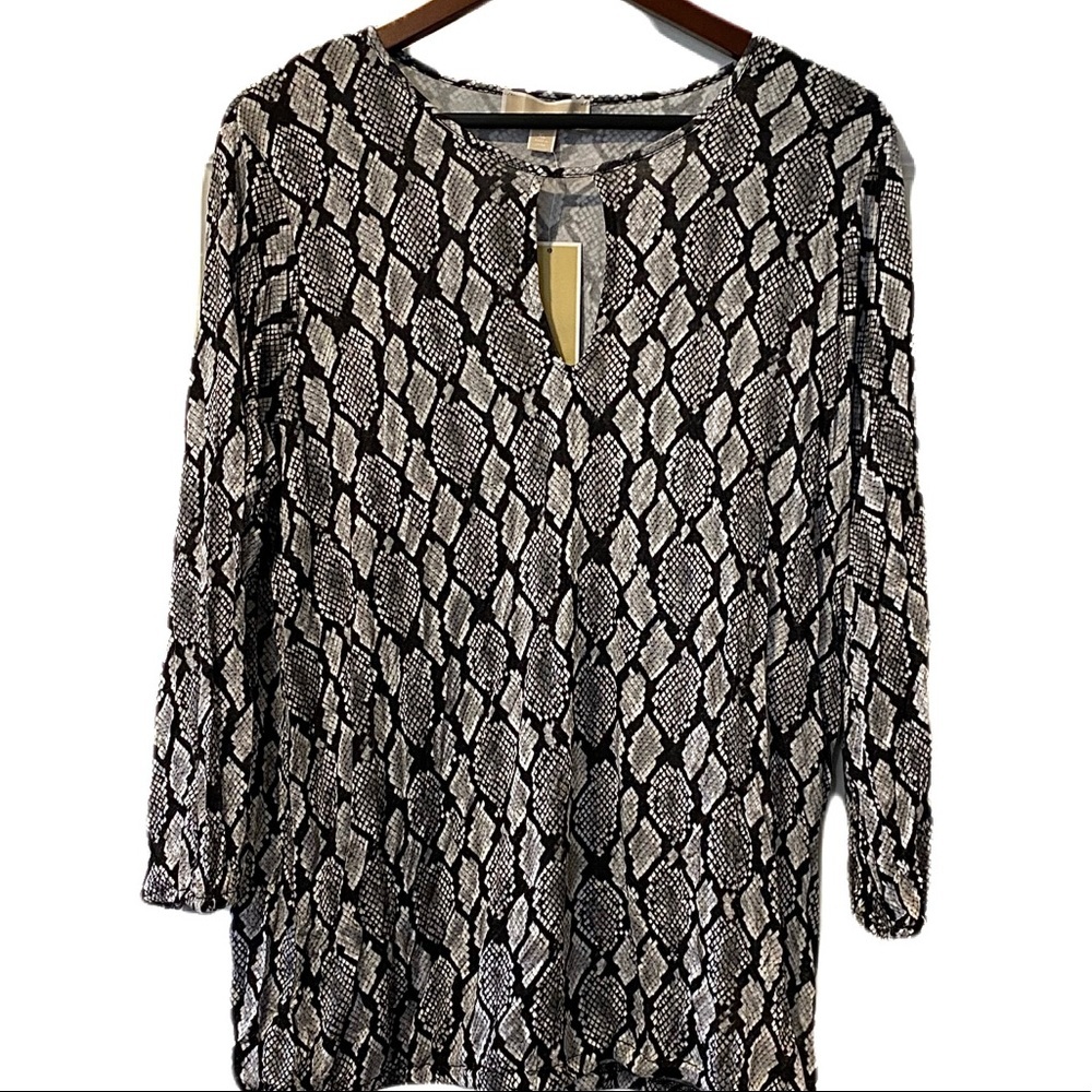 NWT MICHAEL Michael Kors Black/Gray Snakeskin Top